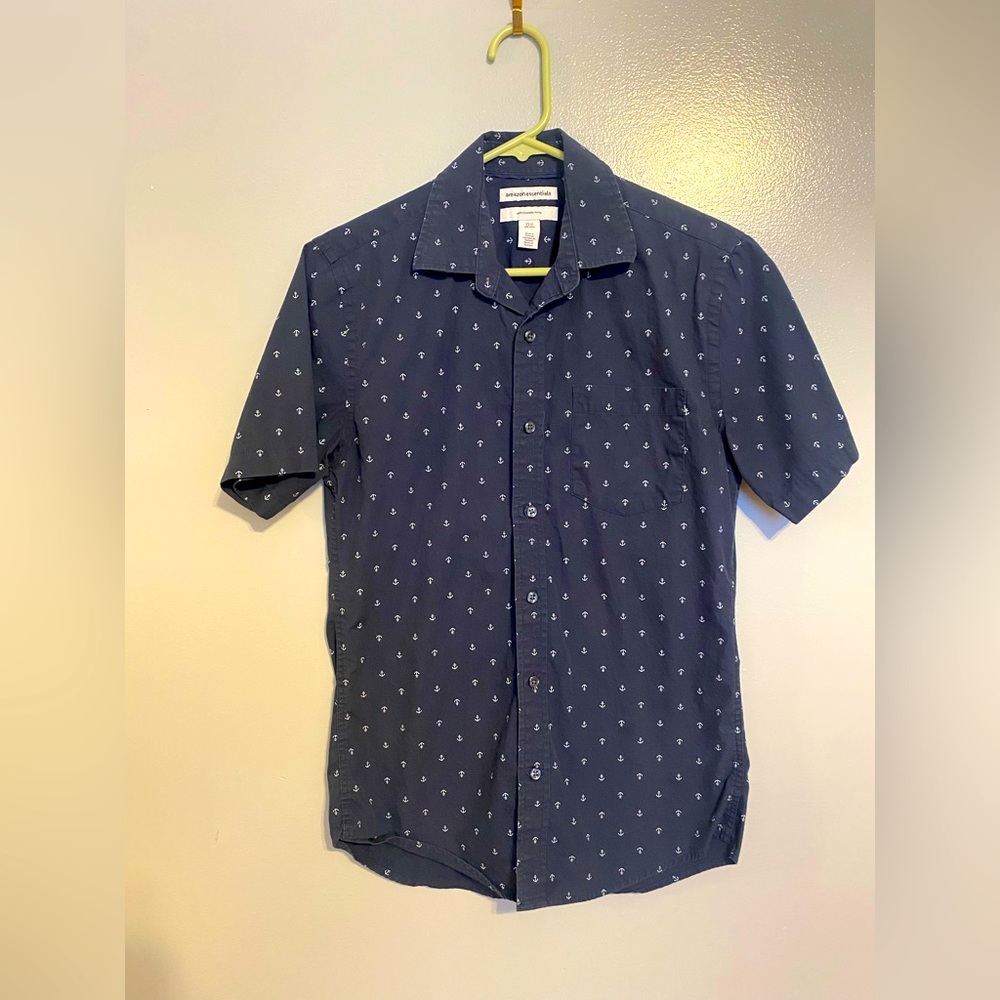 Amazon Essentials Slim Fit XS Short Sleeve Button Down Shirt Navy